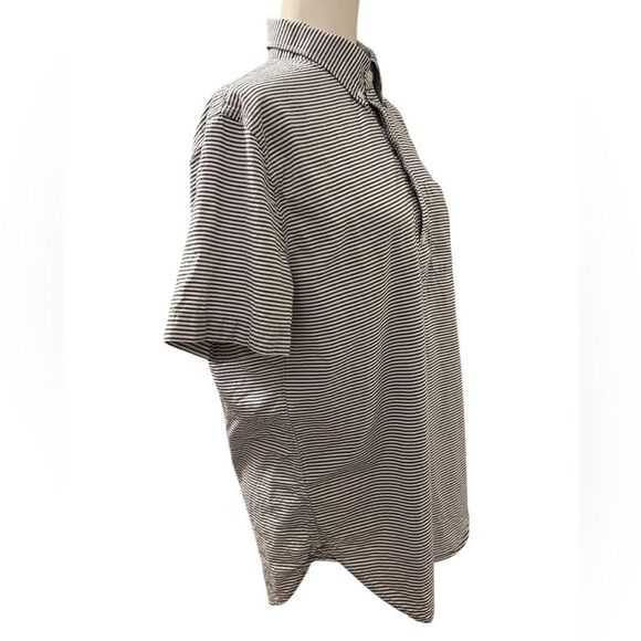 Abercrombie & Fitch Black and White Button Down Shirt - Picture 4 of 4